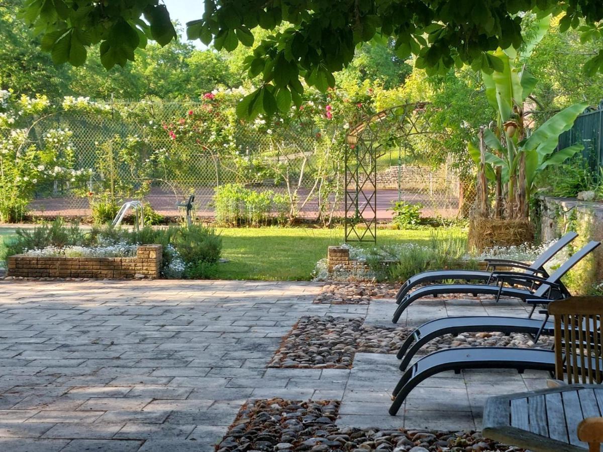 Logis Hotels Domaine Du Chatelard Dirac Exterior photo