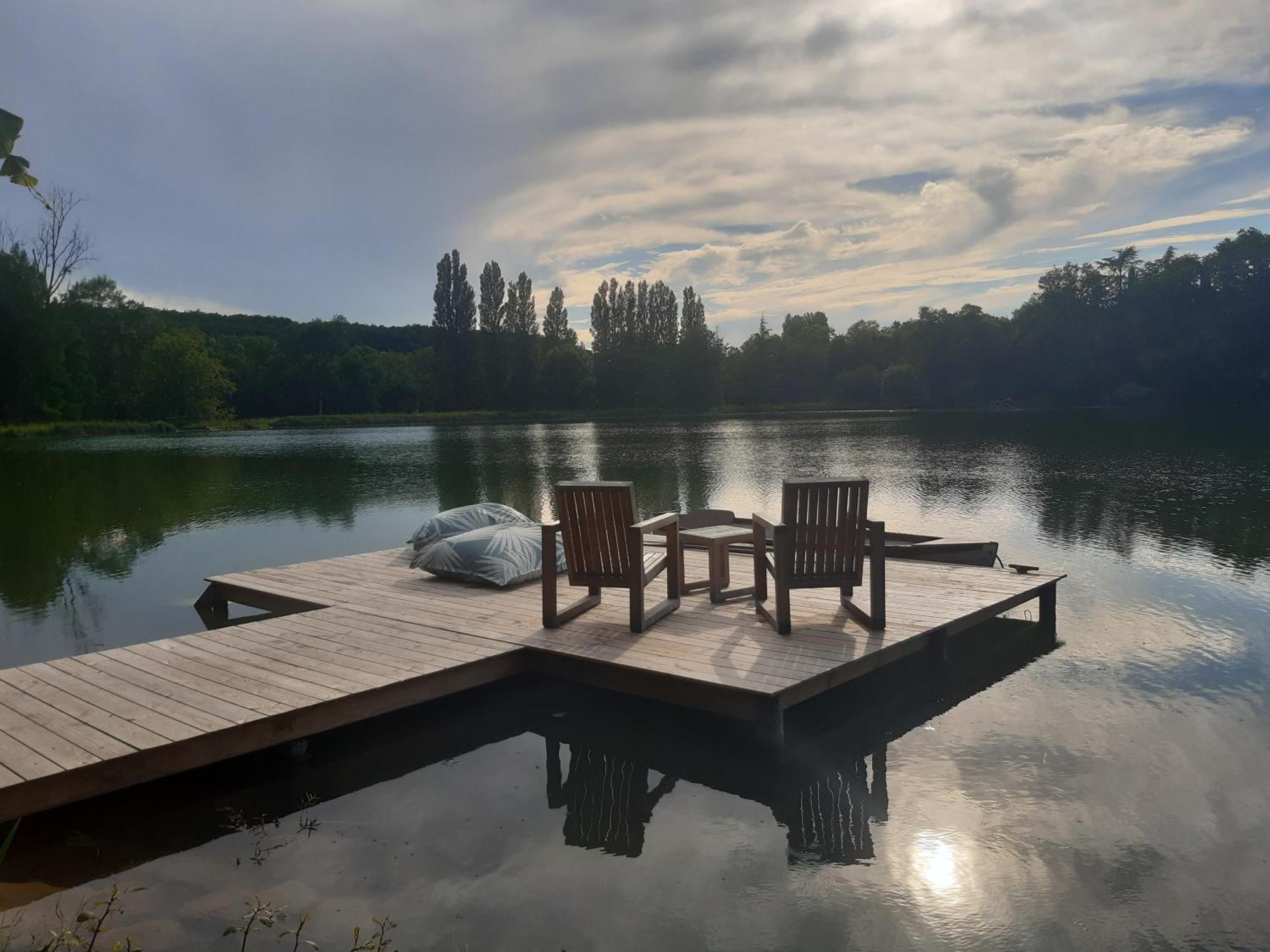 Logis Hotels Domaine Du Chatelard Dirac Exterior photo