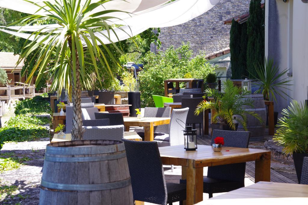 Logis Hotels Domaine Du Chatelard Dirac Exterior photo