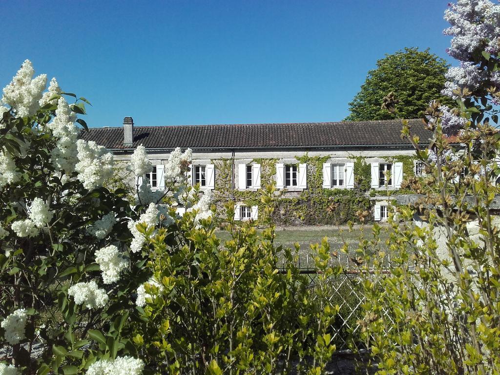 Logis Hotels Domaine Du Chatelard Dirac Exterior photo