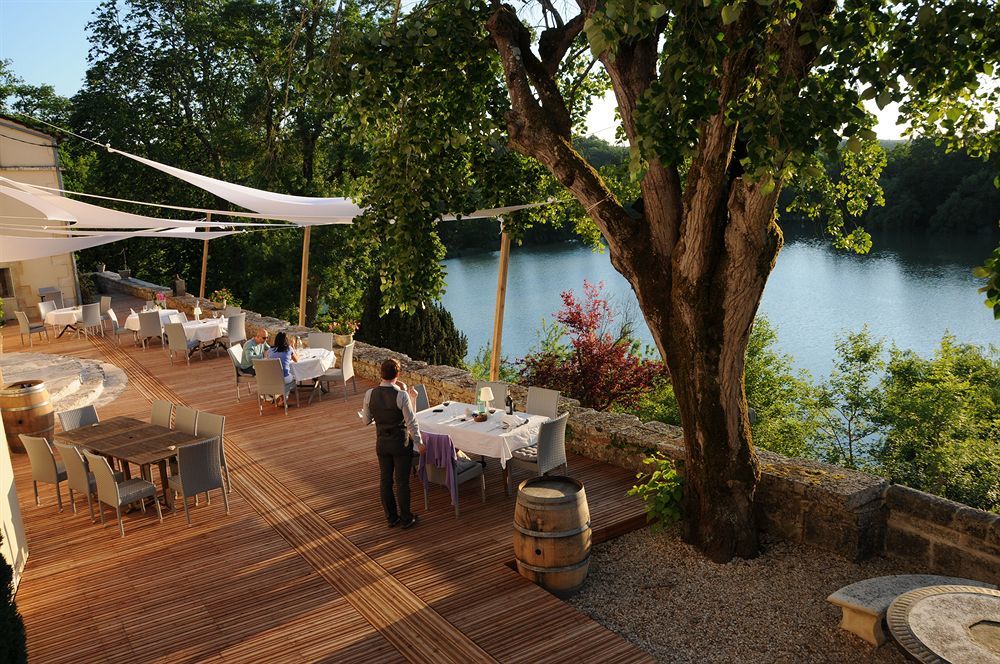 Logis Hotels Domaine Du Chatelard Dirac Exterior photo