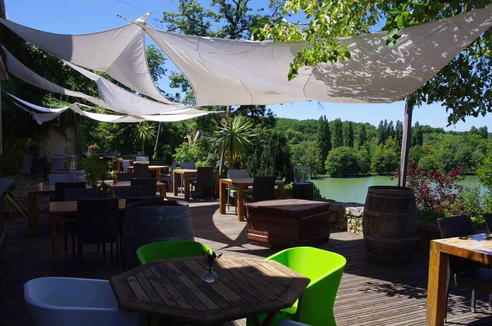 Logis Hotels Domaine Du Chatelard Dirac Exterior photo